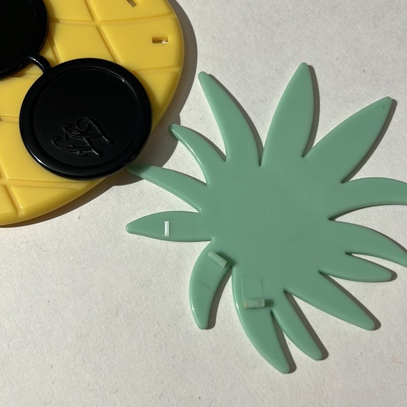 Too Faced Limited Edition Pineapple Hand Mirror with box - Picture 3 of 3